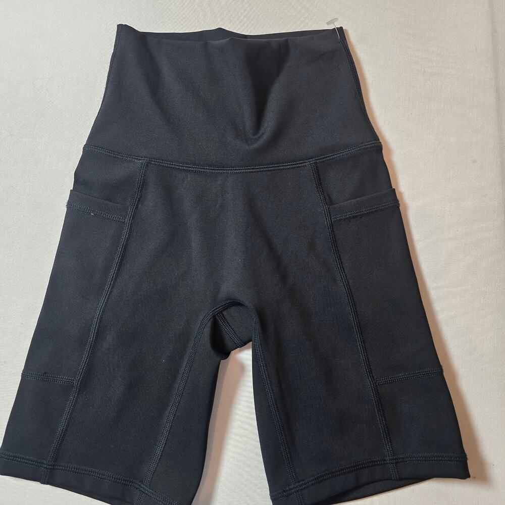 NWOT Offline by Aerie Goals Bike Short High Rise 7" inseam . Size XXS.
